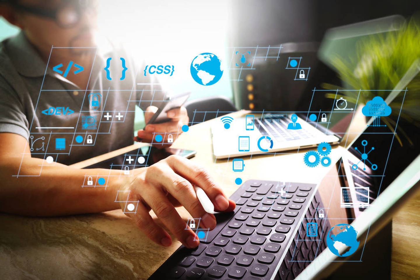 锐智互动让娱乐更有趣！外包经验之谈－编写代码-软件外包公司